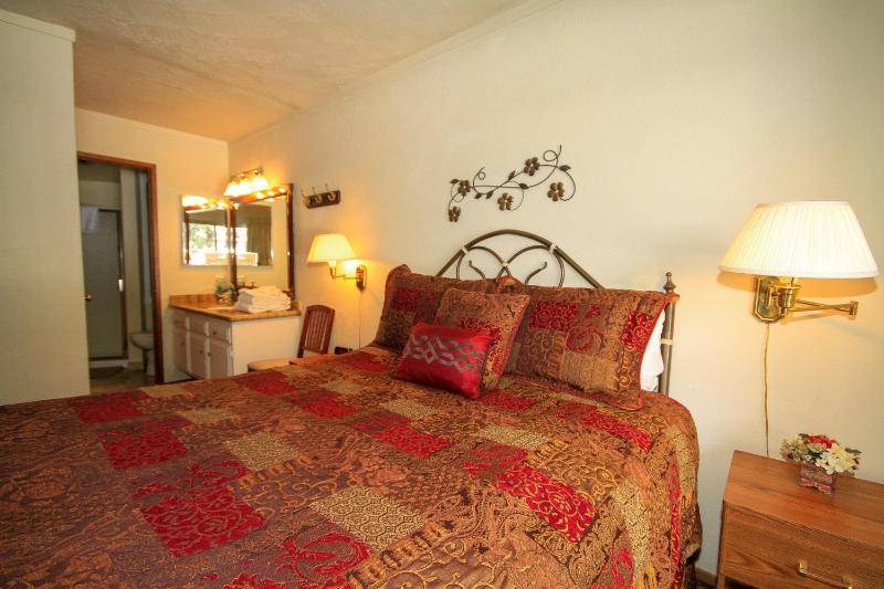 Apartment image 3