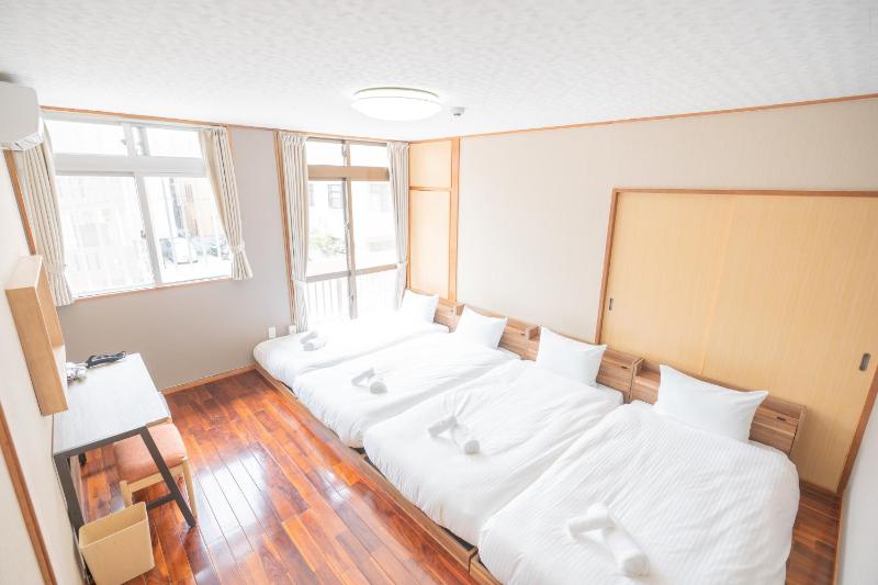 Dot House Naha - image 10