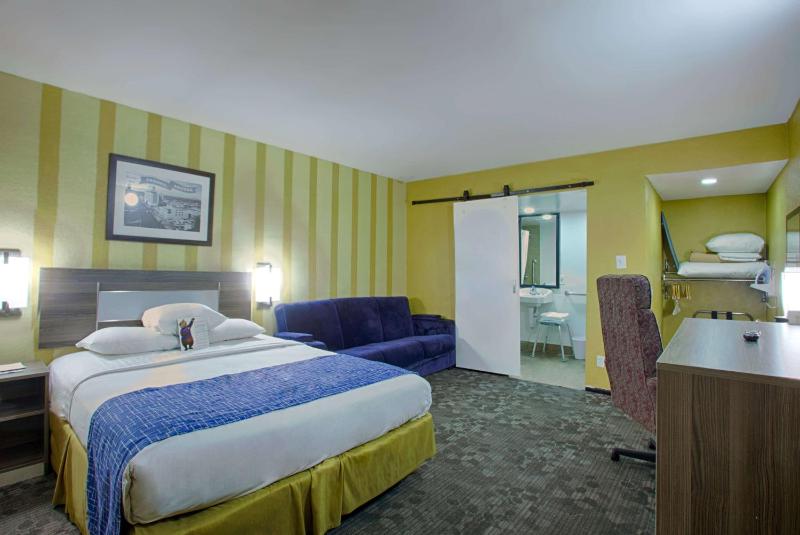 Single Room - Disability Access image 4