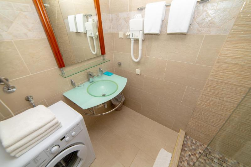 Apartment with Sea View image 1