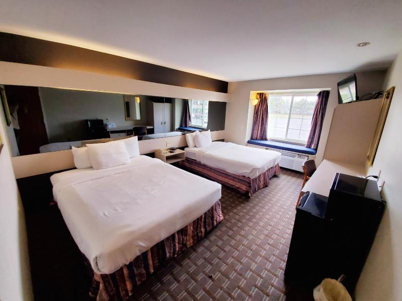 Queen Room with Two Queen Beds