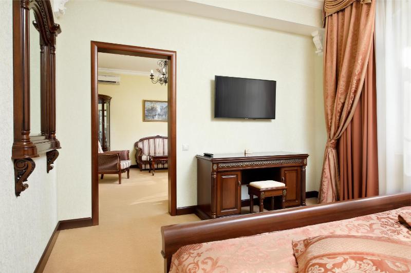 Suite image 3