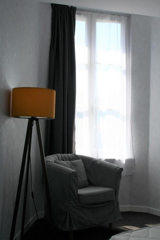 One-Bedroom Apartment image 2