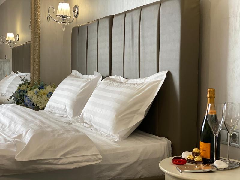 Superior Triple Room image 2