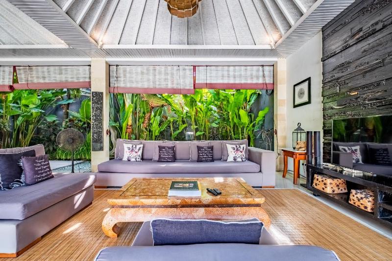 Central Seminyak Villa Martini - image 22