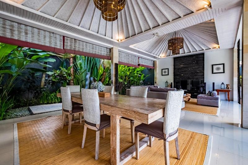 Central Seminyak Villa Martini - image 28