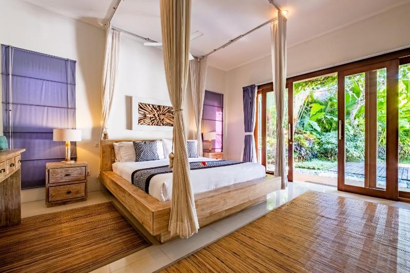 Central Seminyak Villa Martini - image 30