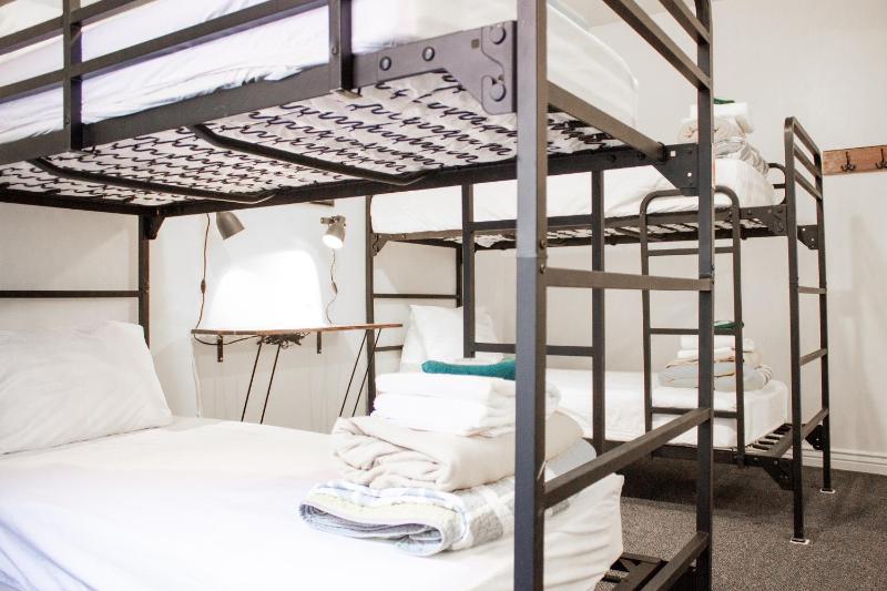 11th Avenue Hostel - image 43