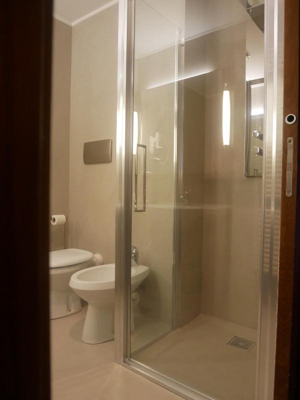 Deluxe Twin Room image 2