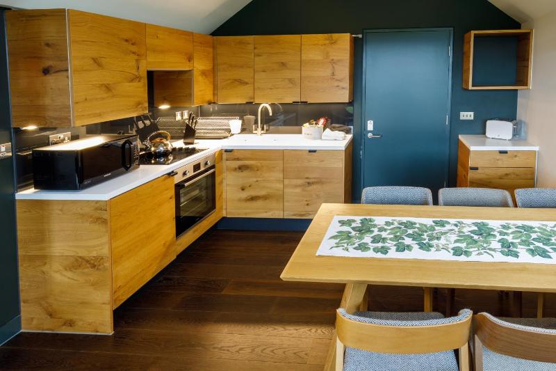 Lodge Suite - Pet Friendly image 3