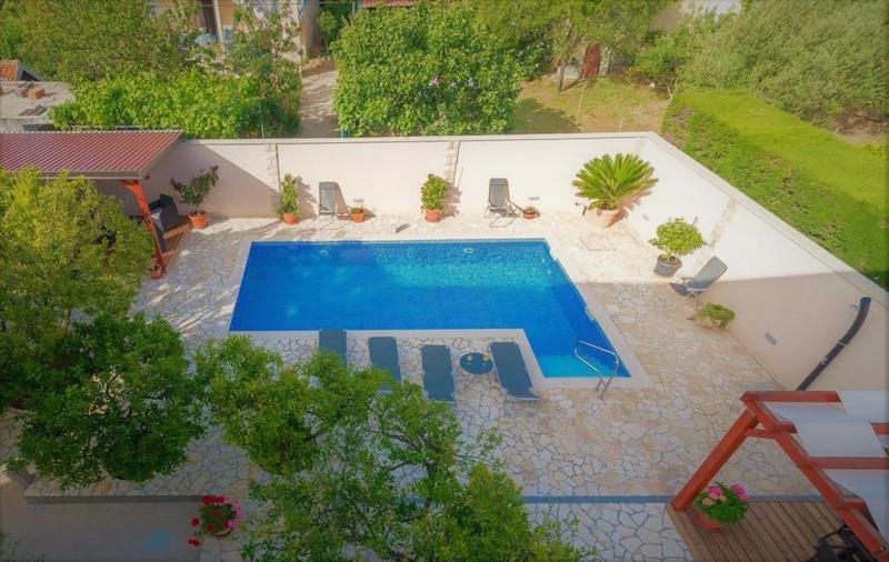 Apartments Villa Odesa with shared pool - image 19