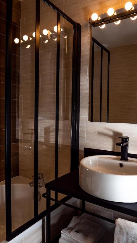 Double or Twin Room image 2