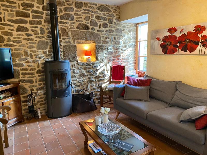 Two-Bedroom House image 3
