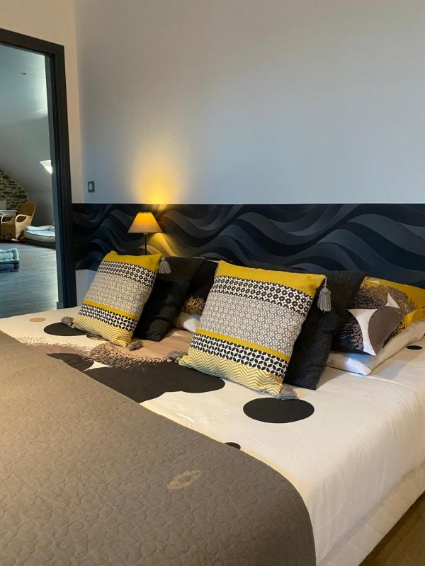 Double Room image 3