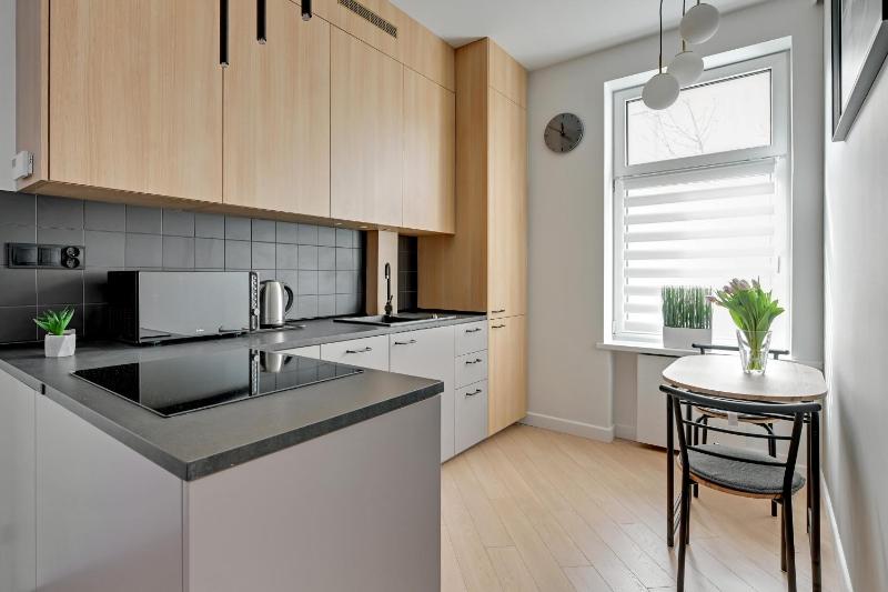 Royal Rose - Premium Beach Apartment - image 9