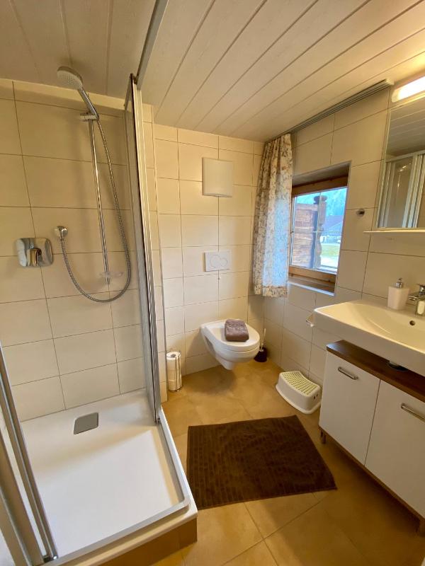 One-Bedroom Apartment image 2