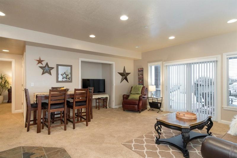 Two-Bedroom House image 1