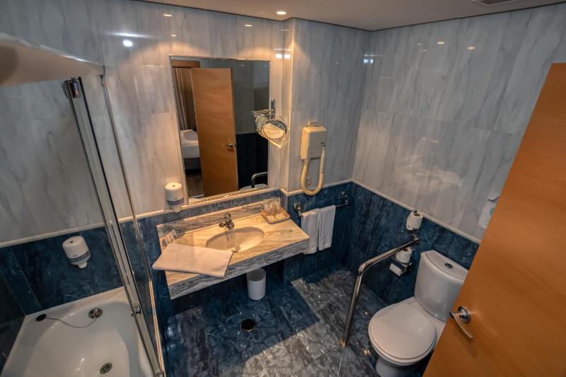 Junior Suite image 3