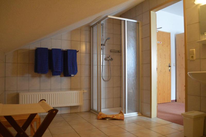 Quadruple Room image 2