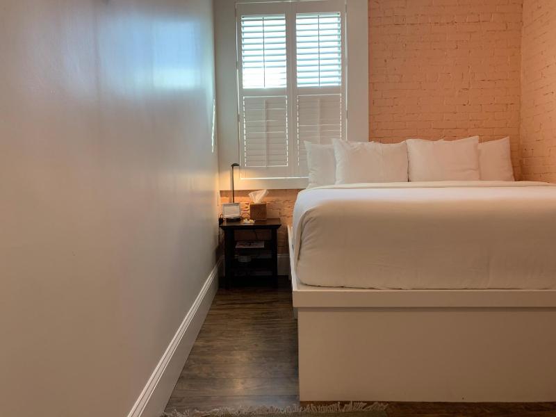 King Room image 3