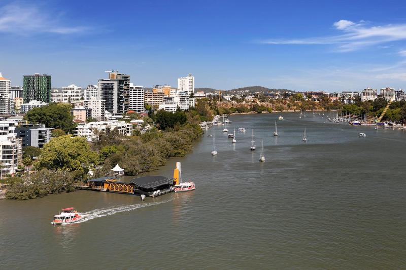 Amazing River View - 3 Bedroom Apartment - Brisbane CBD - Netflix - Fast Wifi - Carpark - image 13