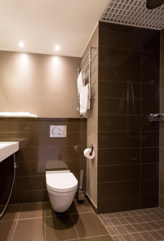 Double Room image 4