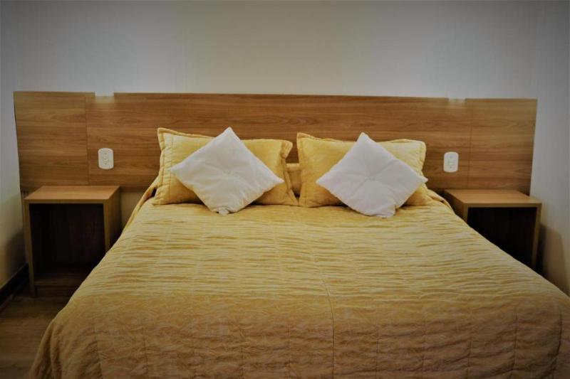 Standard Double or Twin Room with Balcony image 2