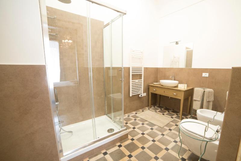 Superior Double Room image 3