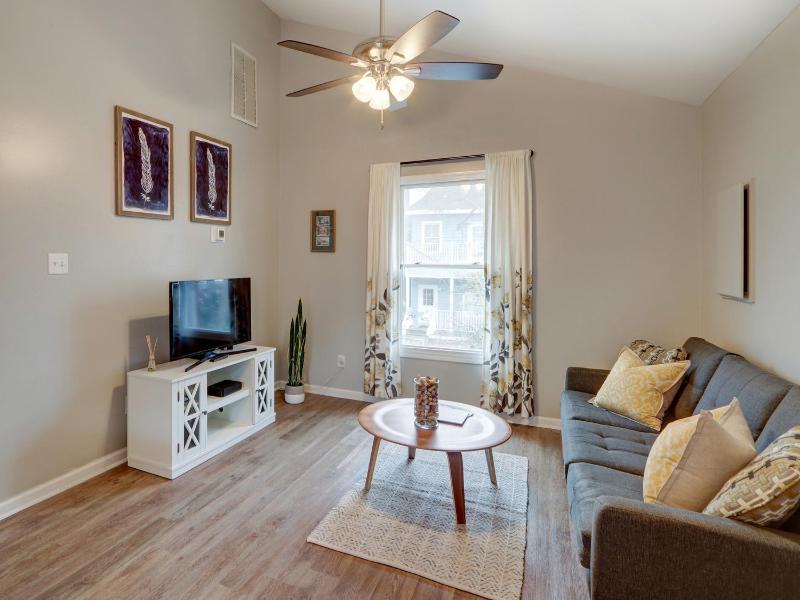 Apartment image 3