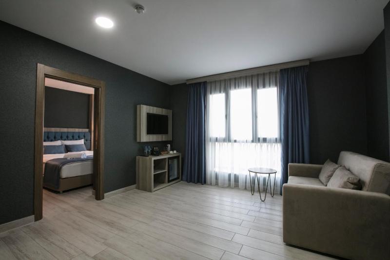 Family Junior Suite image 3