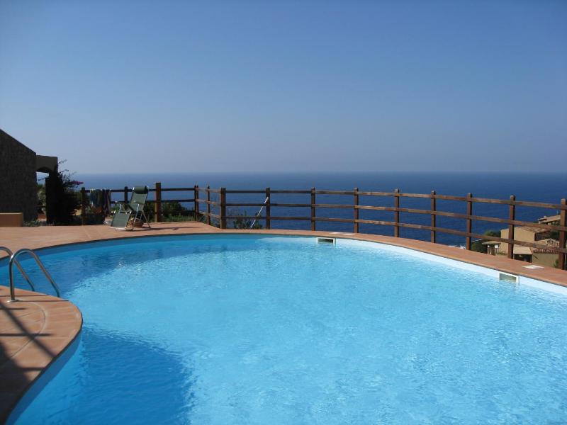 Two-Bedroom Villa image 4