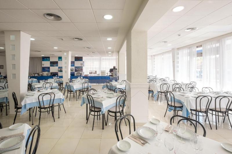 Hotel Guadalquivir - image 37