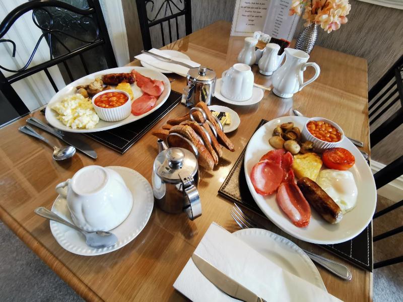 THE QUORN HOTEL - image 15