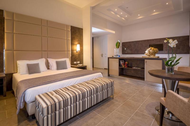 Junior Suite image 4