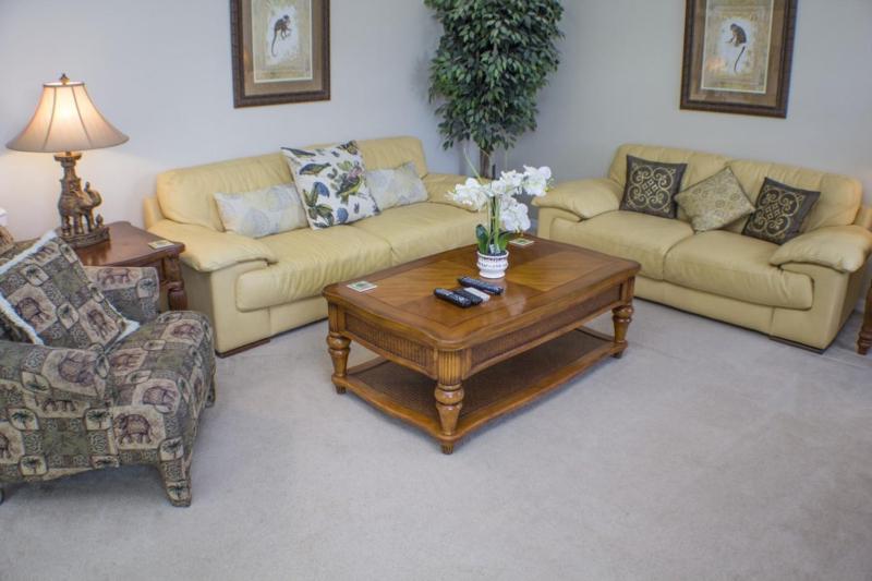Five-Bedroom House image 3