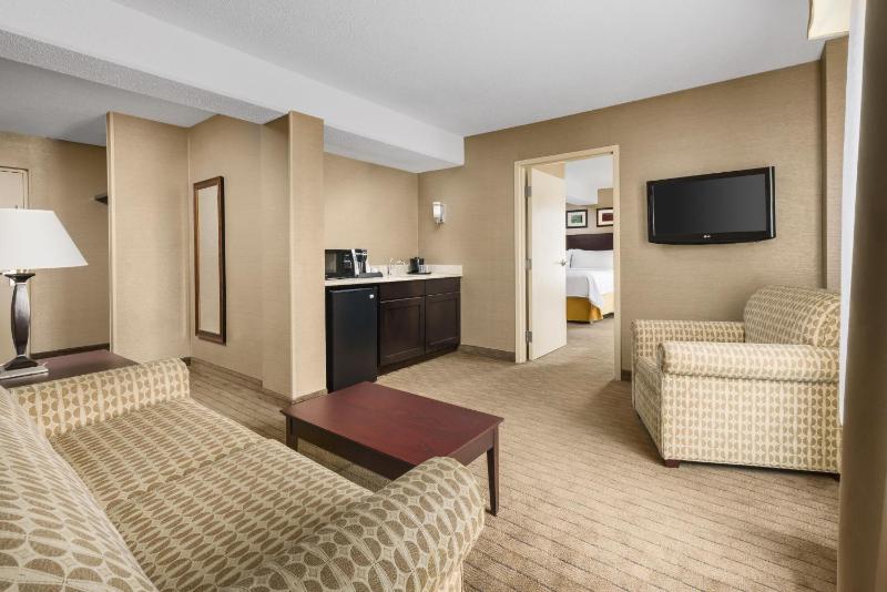 King Suite with Sofa Bed image 1