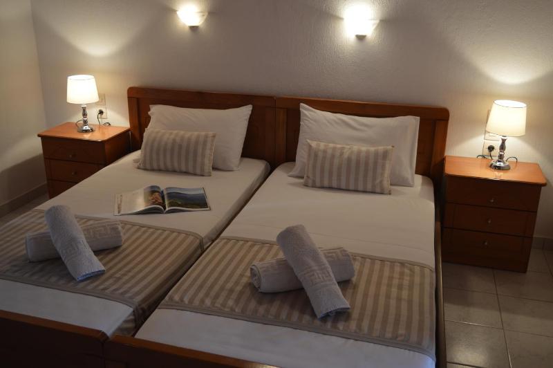 Standard Triple Studio image 4