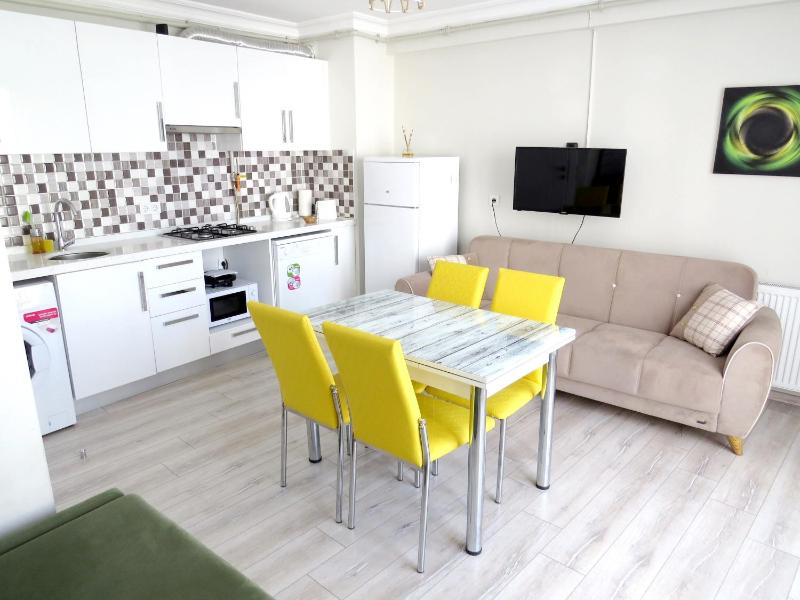 Two-Bedroom Apartment with Terrace 3.floor image 2