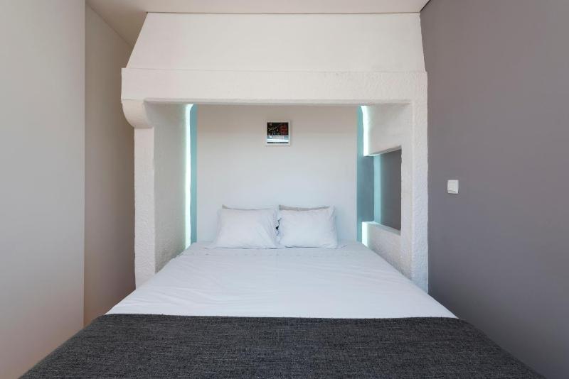 BmyGuest - Almada Garden Apartment - image 14