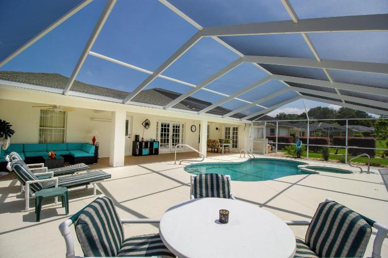 Two-Bedroom House image 4