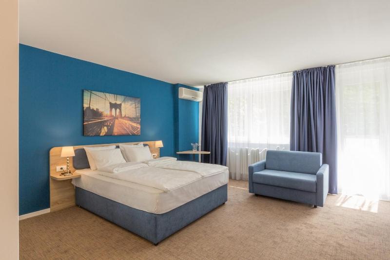 Premium Crown Suites - image 1