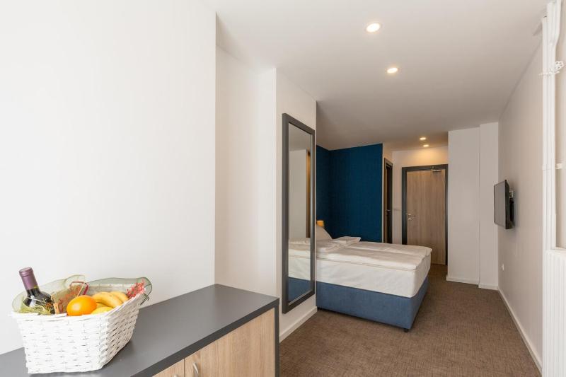 Premium Crown Suites - image 16