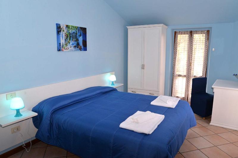 Standard Double or Twin Room image 4