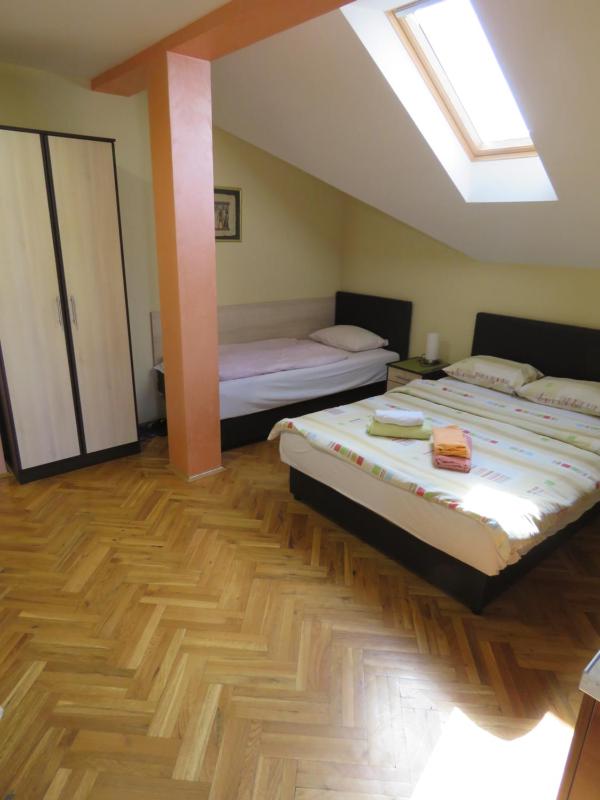 One-Bedroom Suite image 4