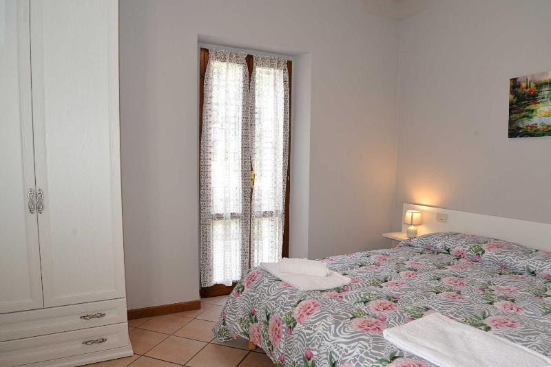Double Room with Extra Bed (3 Adults) image 4
