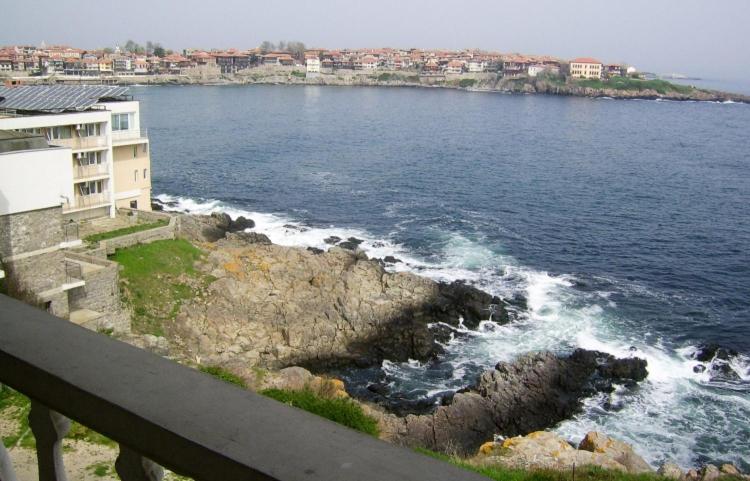 Double Room with Balcony image 3