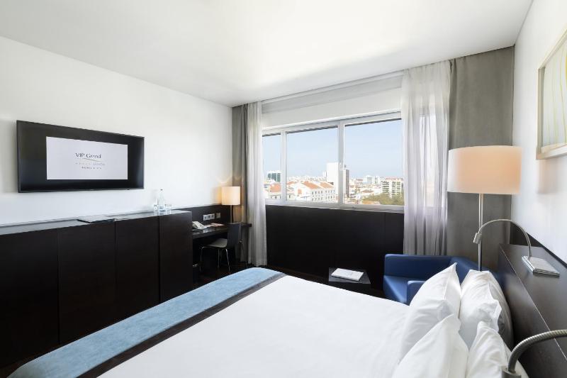 Standard Double Room image 1