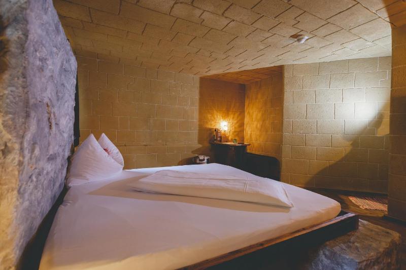 Deluxe Double Room image 4