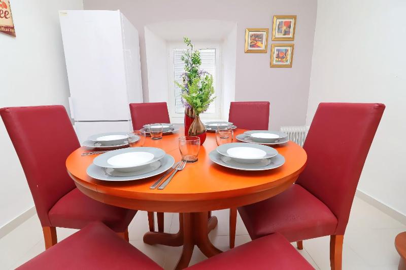 Three-Bedroom Holiday Home  image 2