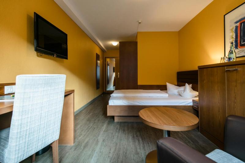 Single Room image 1